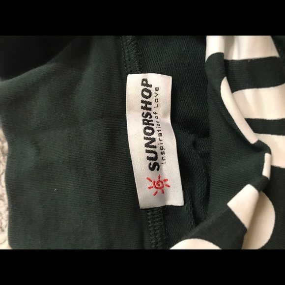 Like New Dark Green Streetwear Long Sleeves - Picture 5 of 9
